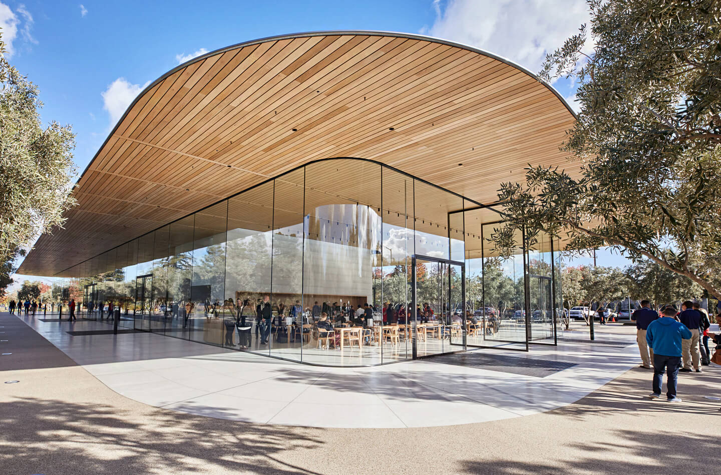 Apple Park Visitor Center opened in Cupertino | LetsGoMobile